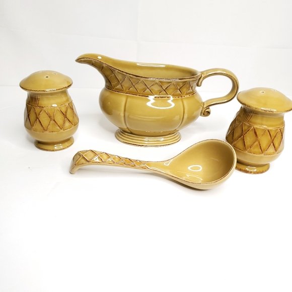 Brylane Home Kitchen 4 Piece Set - Picture 6 of 11